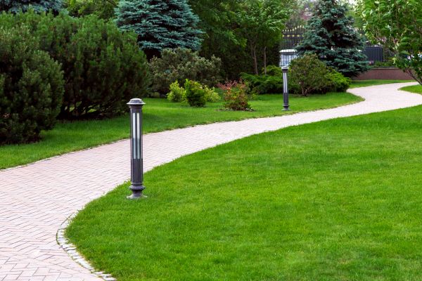 Backyard Sidewalk Installation in Niceville